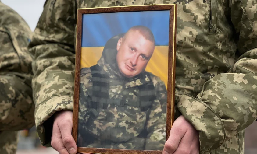 У Рівному провели в останню дорогу захисника Андрія Ішкова