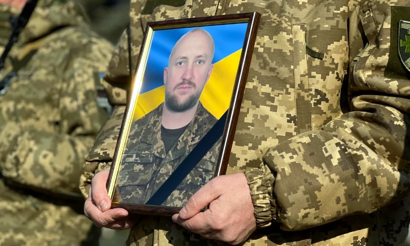 З полеглим захисником Миколою Механюком попрощались у Рівному