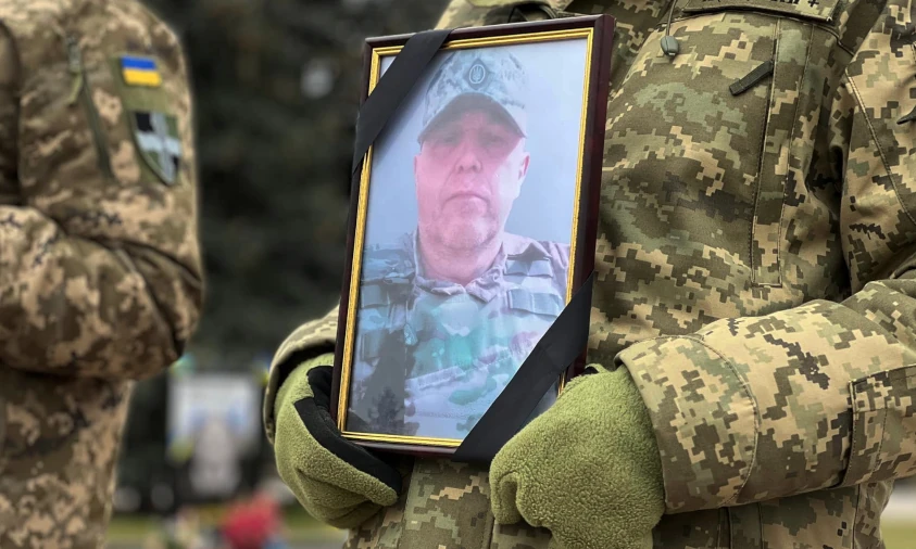 В останню дорогу провели полеглого захисника в Рівному