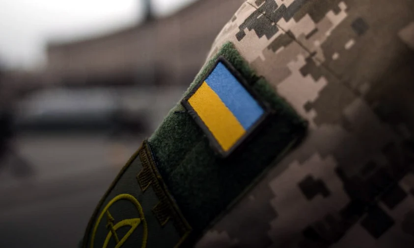 На Рівненщині передали армії будматеріали, техніку та автомобілі, конфісковані у порушників