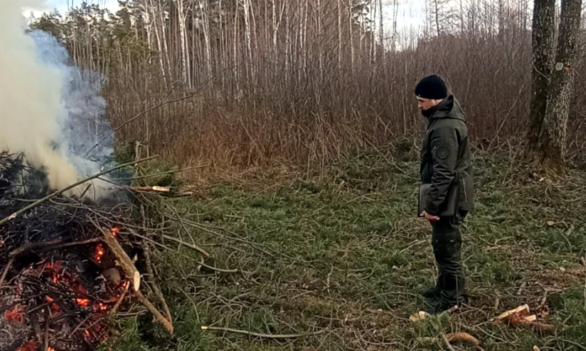 За спалювання рослинності оштрафували мешканця Рівненщини