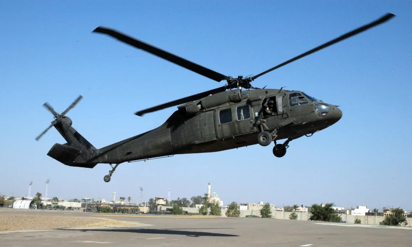 Волонтери в Чехії зібрали кошти на гелікоптер Black Hawk для ГУР МО України