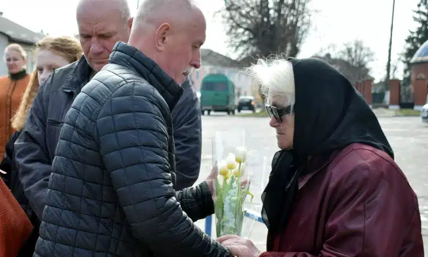 Мама полеглого захисника з Рівненщини отримала синову нагороду