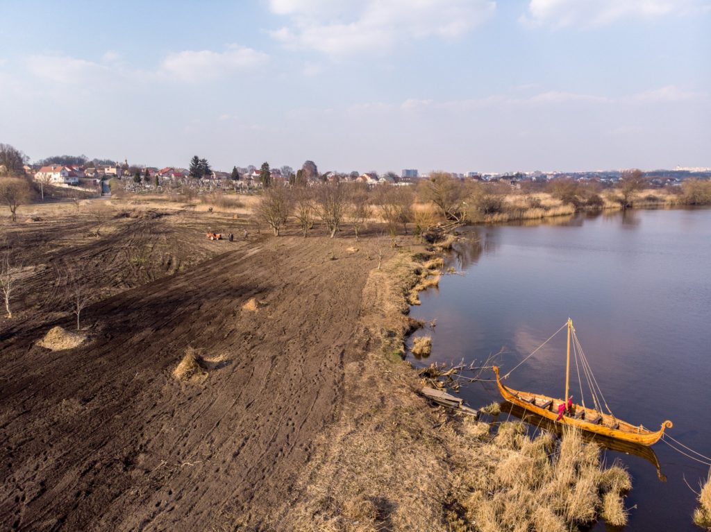 Стартує сезон прогулянок на човнах у рівненському парку - фото 1