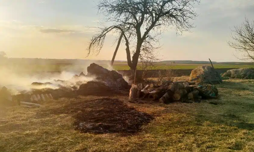 Двоє людей загинуло на Рівненщині під час гасіння сухостою