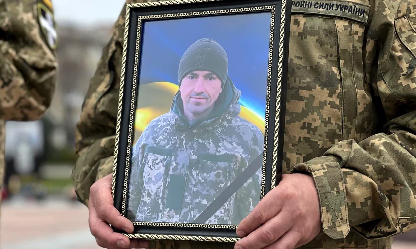 З полеглим захисником попрощались у Рівному