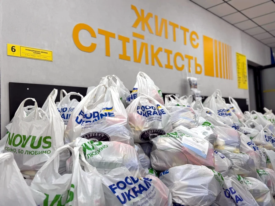 Продуктові пакети отримали 65 сімей з Бахмута, які проживають у Рівному - фото 2