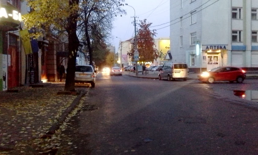 На вулиці Симона Петлюри у Рівному створять безбар’єрний маршрут