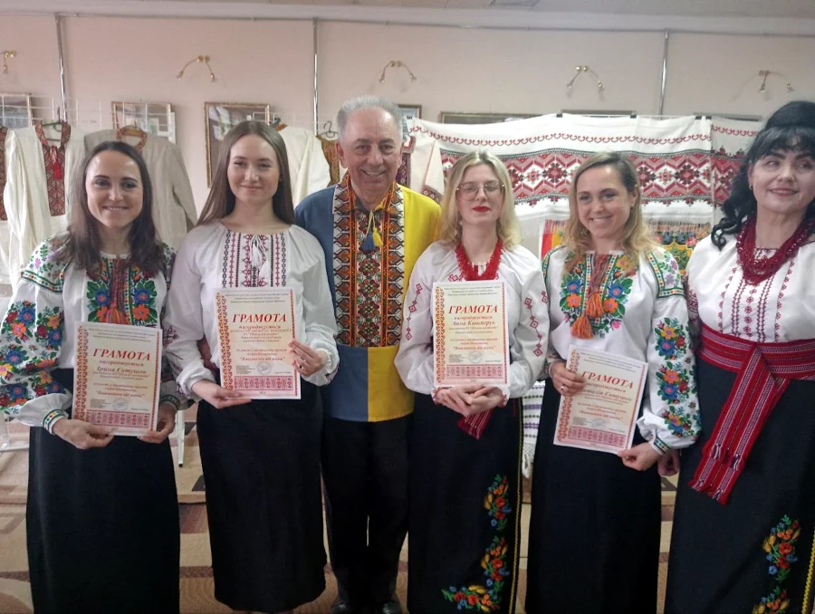 Рівненський композитор організував «Вишиванку від мами» - фото 1