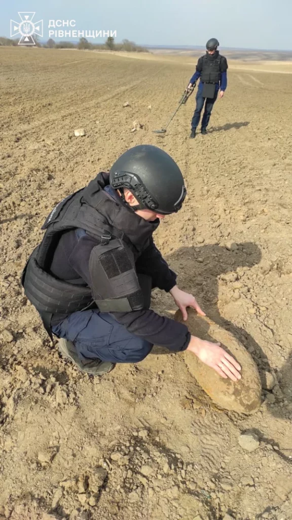 Боєприпаси часів II світової війни виявили у Рівному й на Дубенщині - фото 2