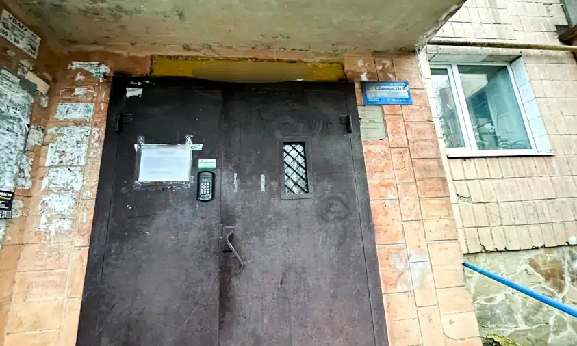Вирвав із рук 25 тисяч гривень. У Рівному затримали грабіжника