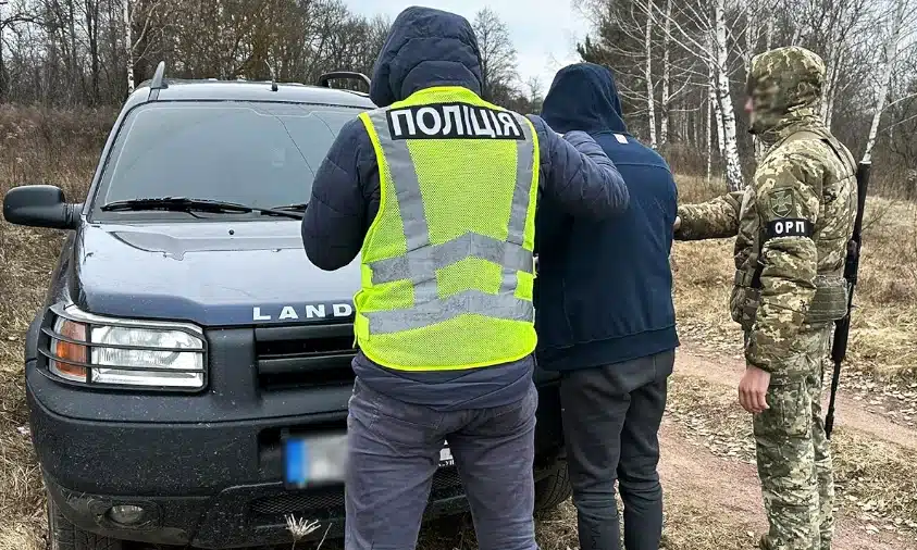 Двох мешканців Рівненщини судитимуть на Житомирщині за переправлення “ухилянтів”