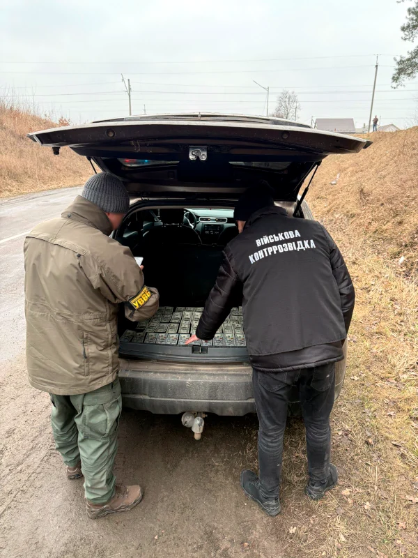 Затримано двох мешканців Рівненщини, організаторів каналу переправлення за кордон - фото 2