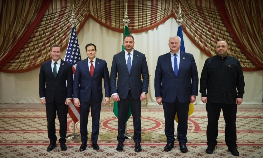США негайно скасовують паузу в обміні розвідданими та відновлюють безпекову допомогу Україні