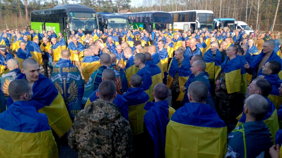 Ще 277 воїнів повернулися додому з російського полону. Серед них військові з Рівненщини - фото 2