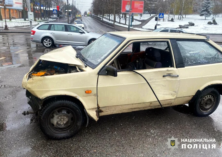 У ДТП за участі швидкої у Рівному травмувалася жінка - фото 2
