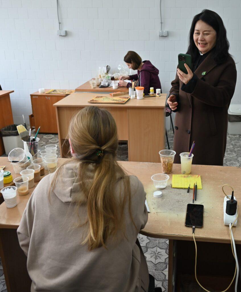 Китайські інвестори зацікавились українським бурштином від «Амбер Гальбин» - фото 1 Китайські інвестори зацікавились українським бурштином від «Амбер Гальбин» - фото 1