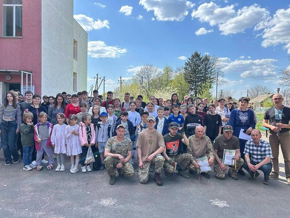 У Маломидську наярмаркували для захисників понад 32 тисячі гривень