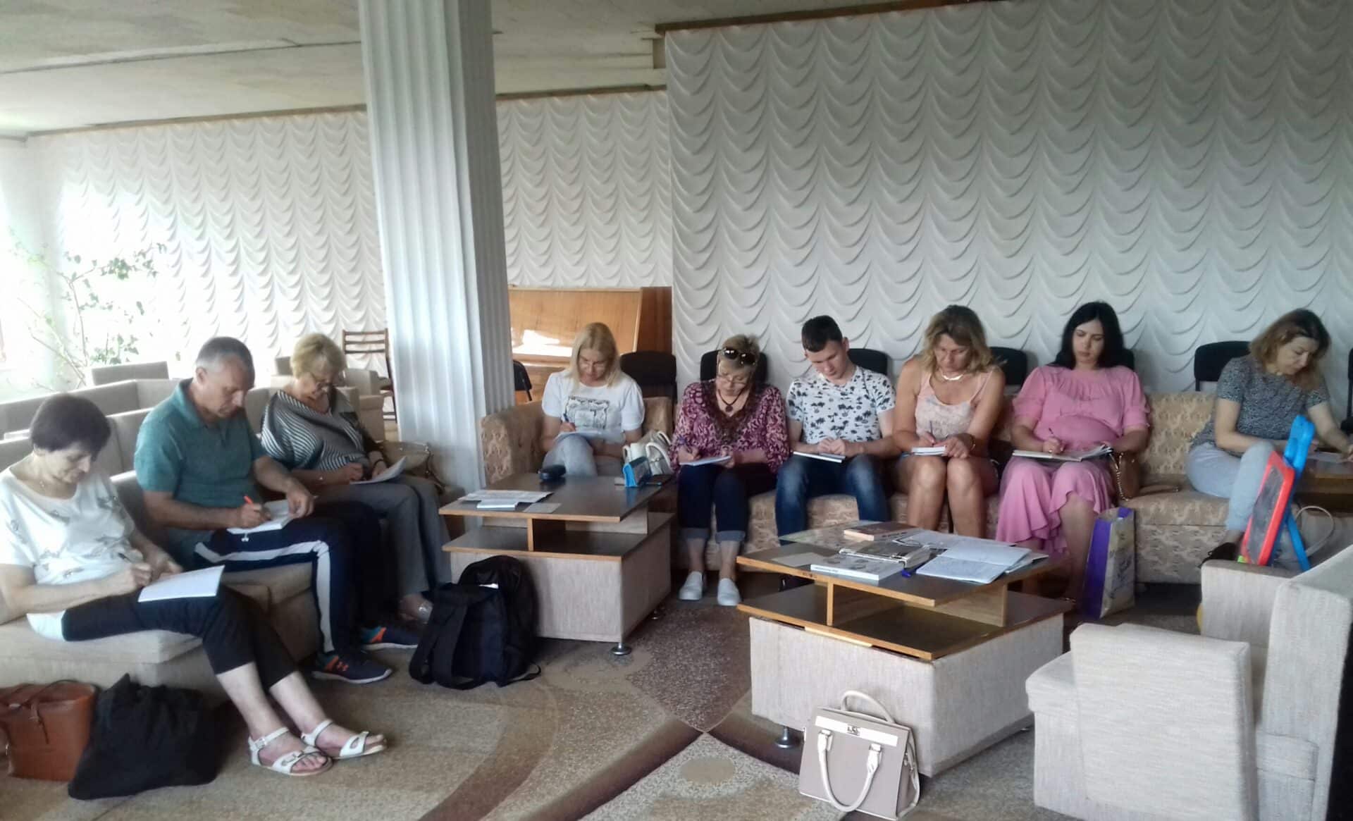 У бібліотеці Рівного дорослі безплатно вивчають українську