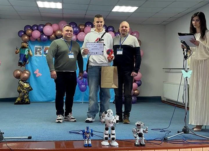 На фестивалі робототехніки на Рівненщині перемогли гості - фото 1