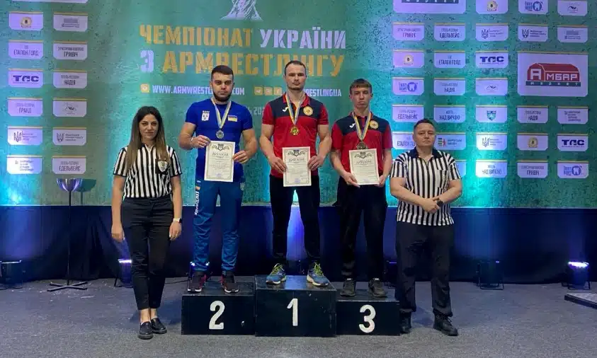 Шість медалей вибороли рівненські параспортсмени на чемпіонаті з армрестлінгу