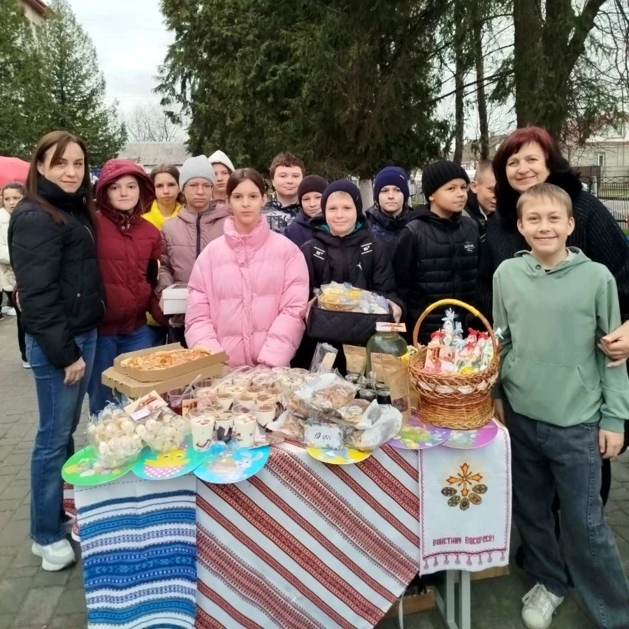 Понад 130 тис. грн для ЗСУ зібрали заклади освіти Радивилівської громади - фото 1