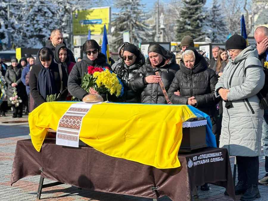 З полеглим захисником Олегом Переходьком попрощались у Рівному - фото 1