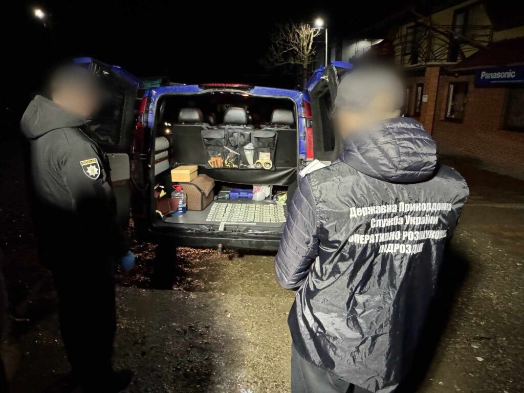 8 тисяч доларів за втечу: на Закарпатті викрили канал незаконного перетину кордону - фото 1