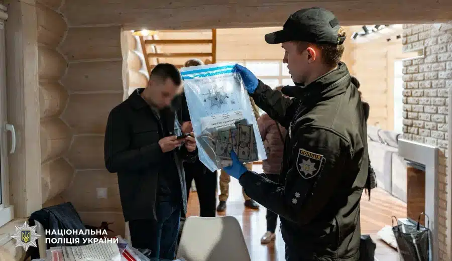 Міжнародна шахрайська мережа псевдоінвесторів ошукала іноземців на мільйони - фото 1