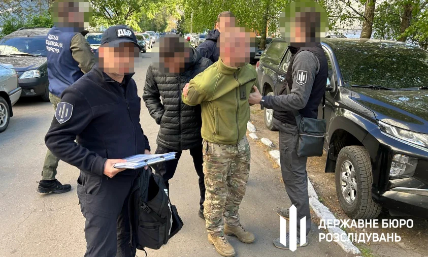 Командир частини на Одещині використовував бійців для ремонту своєї квартири