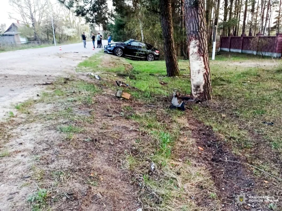 Двоє осіб травмувалися внаслідок ДТП у Вараському районі - фото 1