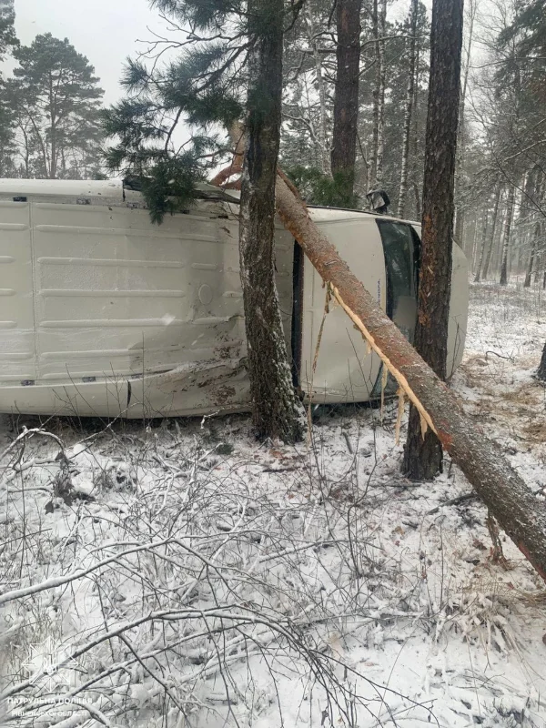 Водій з ознаками сп’яніння злетів у кювет на Сарненщині - фото 2