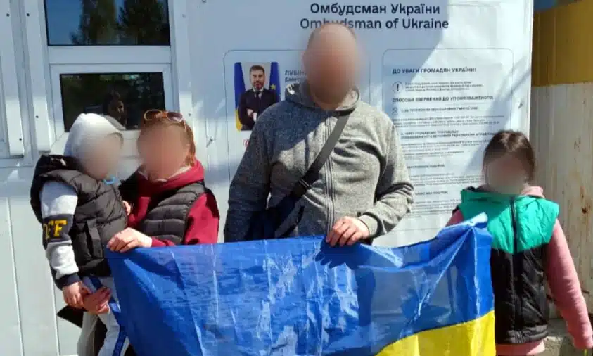 Шестеро українських дітей повернулись з ТОТ України
