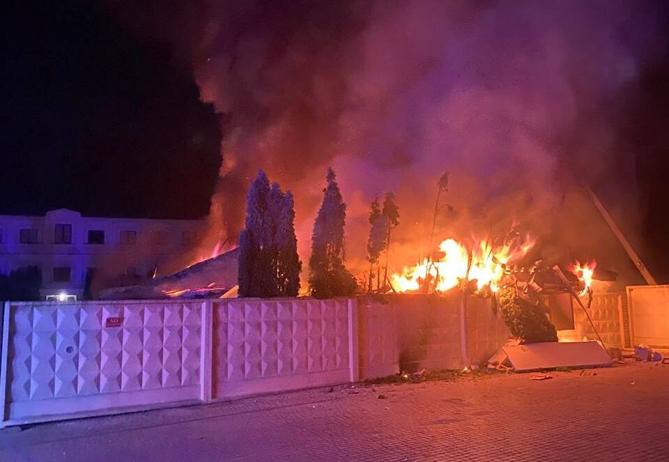 Масована атака БпЛА на Полтавщину: знищено підприємство, пошкоджено будинки та електромережі