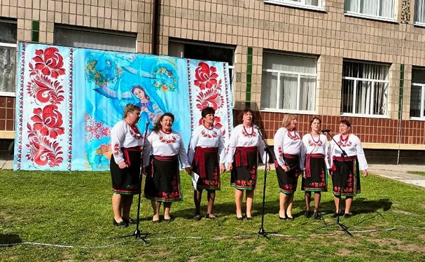 У селі Грем’яче Острозької громади провели благодійний захід на підтримку ЗСУ - фото 1 У селі Грем’яче Острозької громади провели благодійний захід на підтримку ЗСУ - фото 1