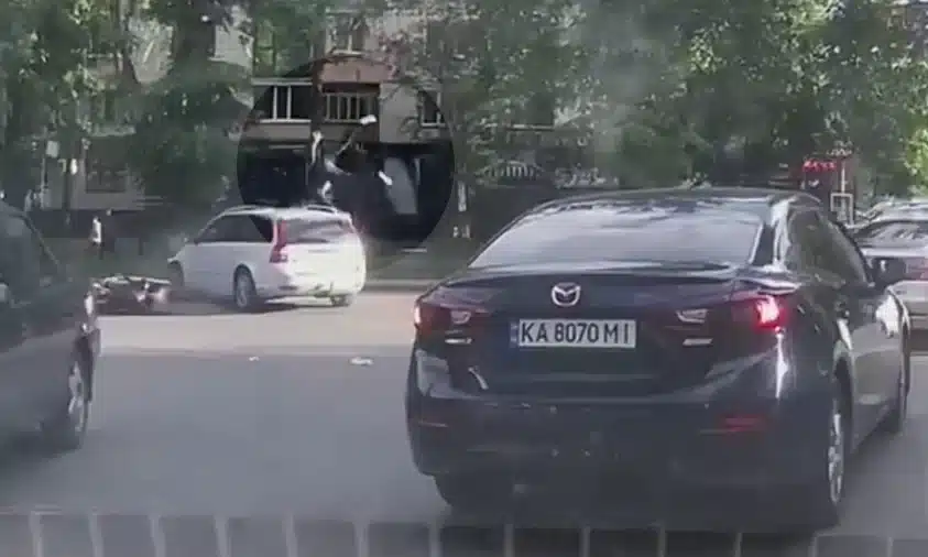 ДТП на Київській у Рівному за участю мотоцикліста (ВІДЕО)