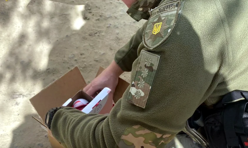На дитячому майданчику у Рівному виявили підозрілий предмет