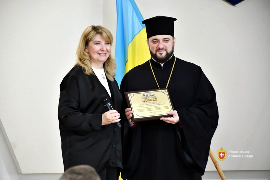 85 років в освіті: Рівненський обласний інститут післядипломної педагогічної освіти відзначив ювілей - фото 2