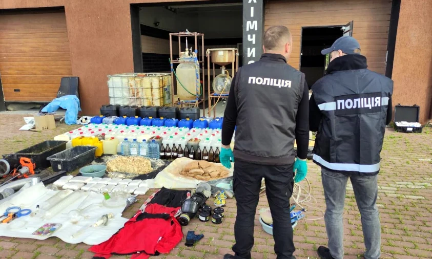 Понад 200 обшуків у рамках спецоперації з ліквідації наркобізнесу проводить поліція