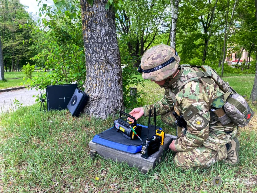 У Володимирці через підозрілу валізу біля храму працювали вибухотехніки - фото 1