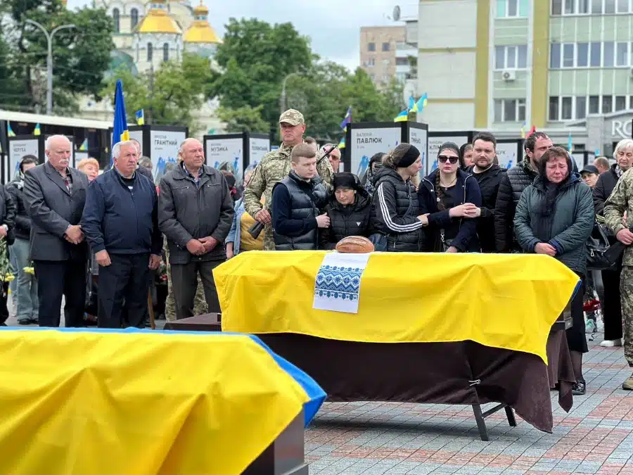 У Рівному попрощались з Володимиром Примаком і Олександром Войдило - фото 1