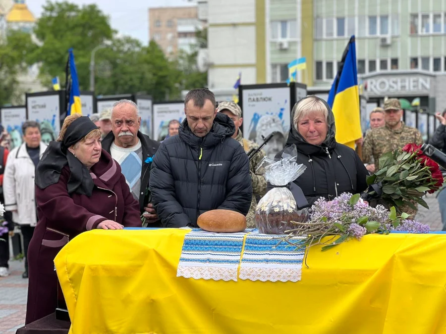 З полеглим Героєм попрощались у Рівному - фото 1
