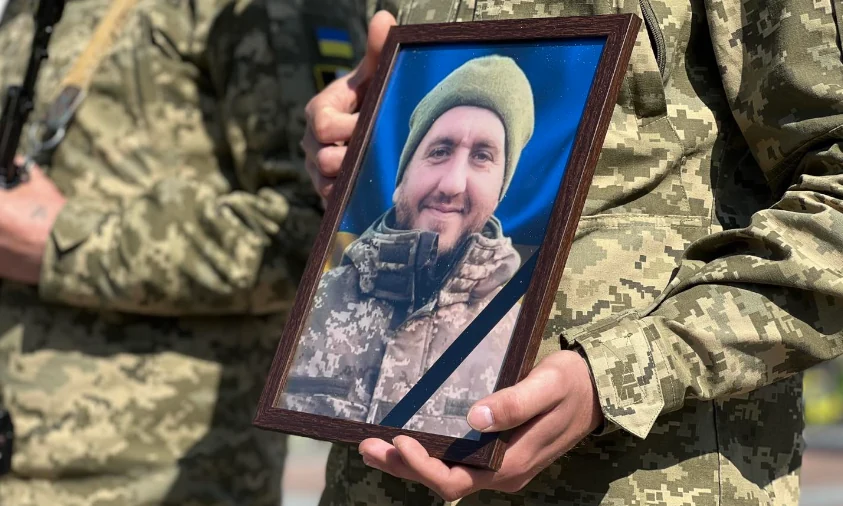 В Рівному віддали останню шану полеглому захиснику