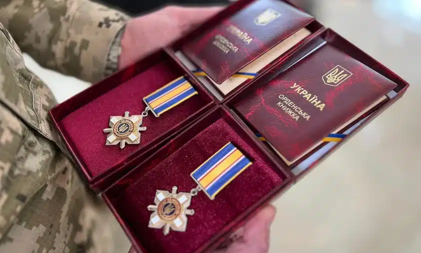 Посмертні нагороди вручили родинам полеглих захисників у Костополі