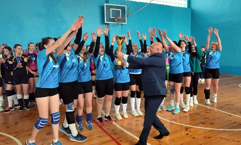 ВК «Вікторія» (Сарни) – чемпіонки Рівненщини з волейболу серед жінок