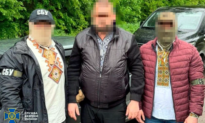 На хабарі за “вирішення” земельного питання викрили голову громади на Рівненщині