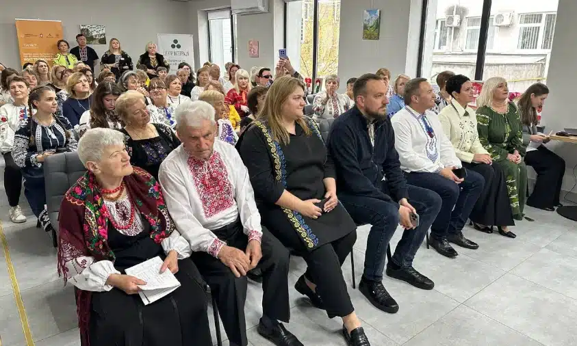Вишиванка поєднала у Рівному покоління та долі