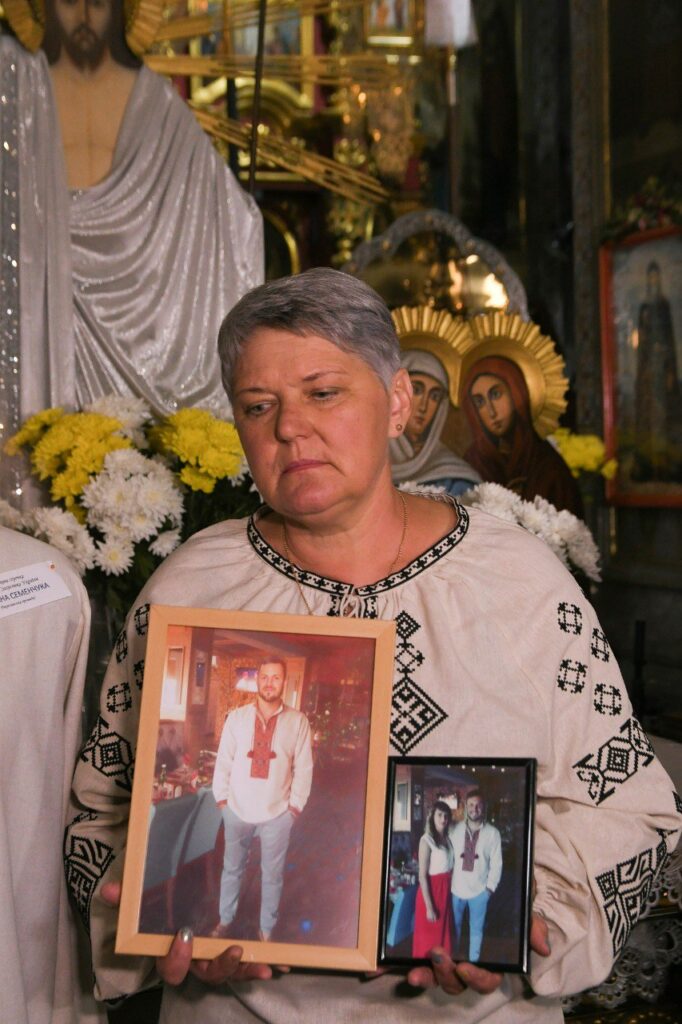 У Рівному презентували вишиванки, присвячені загиблим військовим - фото 2
