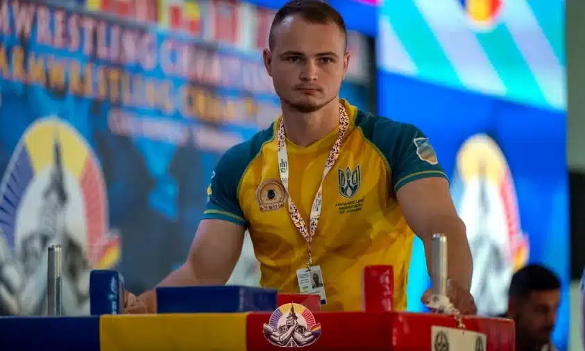 Дмитро Савчук з Рівного виборов два золота на чемпіонаті Європи з пара-армрестлінгу