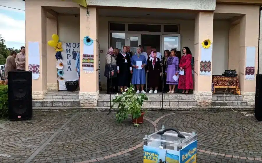 У громадах Рівненщини зібрали понад 240 тисяч гривень на підтримку ЗСУ під час благодійних заходів - фото 1